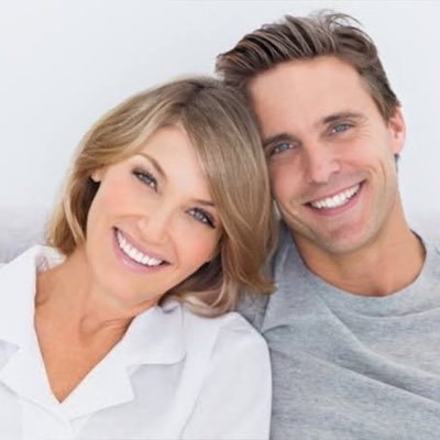 I’m a Mom, a wife, and an emotion detector. I basically charge people to feel their feelings.