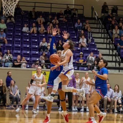Gabby Mundy Profile
