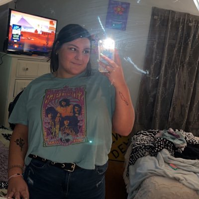 uh_Hannah's profile picture. Hennything is possible