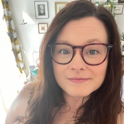 Nerd in Yorkshire. Fangirl. Food and Cocktail Enthusiast.