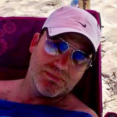 Mhmtsen1907's profile picture. Deniz DegiLki Yüregim..Öfkesini Kayalara Vursun.!