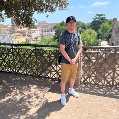 Realist_James1's profile picture. 