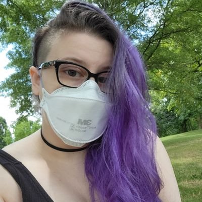 Lily. 28. SFF Writer. Queer. Disabled--hEDS and other assorted stuff. They/them. Jewish. 

 @MaskUpPitt Need masks? Reach out!