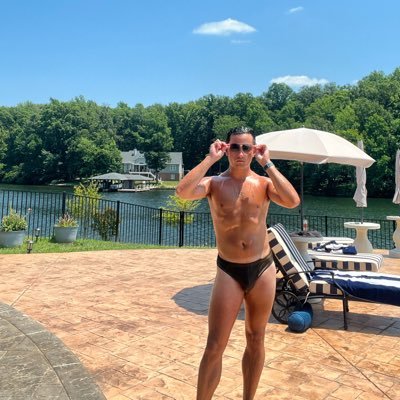 sincerelyshook's profile picture. Sagittarius ☀️ Taurus 🌙 Cancer 🌅