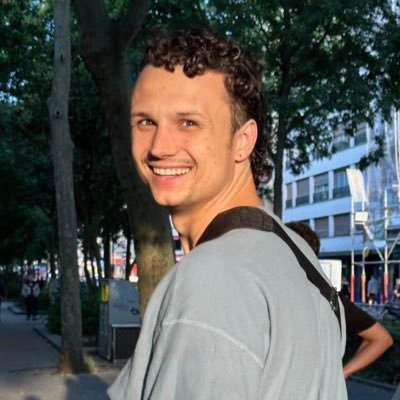 HastieeTV's profile picture. King’s fan. Click that link while you’re here