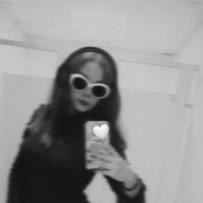 Just An ordinary girl. 27 y/o. 🌺🌹🌸🌼🌻
Mieux vaut prévenir que guérir.💙