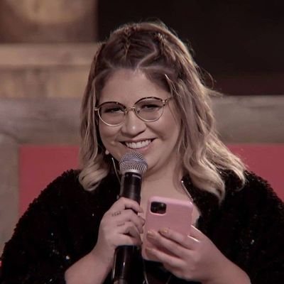 ilovemariliam's profile picture. 𝑡𝑒 𝑎𝑚𝑎𝑚𝑜𝑠 𝑝𝑎𝑟𝑎 𝑠𝑒𝑚𝑝𝑟𝑒, 𝑒𝑚 𝑡𝑜𝑑𝑜𝑠 𝑜𝑠 𝑐𝑎𝑛𝑡𝑜𝑠 |
• ouça agora 'Flor E O Beija-Flor' 🌺🕊️