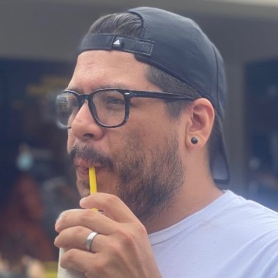 PUG PAPA P 🇳🇮さんのプロフィール画像