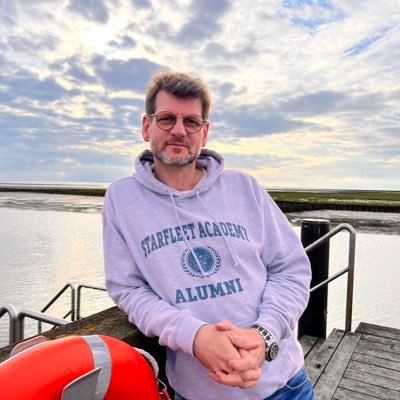 jochenhanisch's profile picture. 📚 Bildungsenthusiast | Rettungsdienstschulleiter 🚑 | Agiles Lernen 🔄 | Leidenschaftlicher Lehrer 📖 | Didaktik-Experte 🎓 | Konzeptioneller Denker 🌐