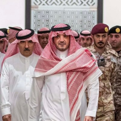عليك بالي للجماعه يهلي...... الي كما النثله مناره دلاله