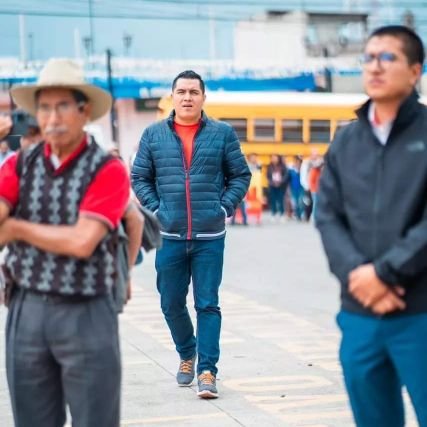 A nadie le interesa mi vida pero de cualquier manera la hago pública para sentirme menos miserable.
🇬🇹❤