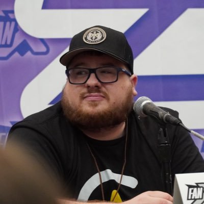 Collin_Farmer's profile picture. Managing Partner at @ageofgeekmedia, Geek 🤓, Father 😱