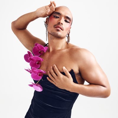 📍London Pride bookings 🎤contact@seannmileymoore.com Theatre/film 🎭@findleyravenheart