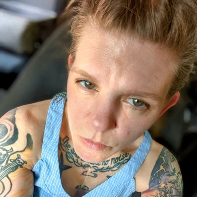 i work at an animal shelter in nj. i totally dig tattoos, mma, laughing my ass off, music, fashion, and sports of all kinds. i'm a girly tomboy.