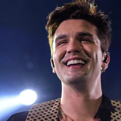 FCGauchadoLuanS's profile picture. Pela luz do sol que me ilumina não existe nada mais que me fascina que te ver chegar 🎶 @luansantana ~ ANTIGA: @FCGauchasdoLuan Desde: 22/09/10