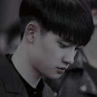 ♡나의 디오˙❥˙ (@d_real9) 's Twitter Profile