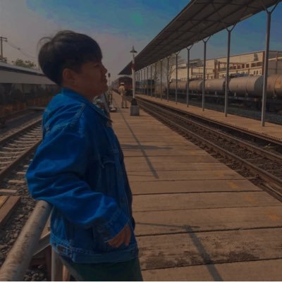 praphiriir98209's profile picture. 