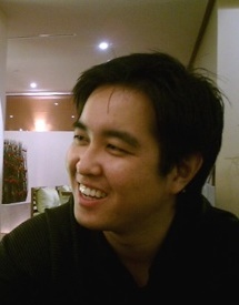 모바일 앱개발자들을 위한 무료 광고 네트워크, Ad Fresca CEO. 이 계정은 한국 정치/사회 들여다 보는 소시민의 개인 계정. 프로페셔널 사이드의 소통을 원하시면 follow @nextofsearch, my professional account.