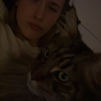 romanakovaa's profile picture. 