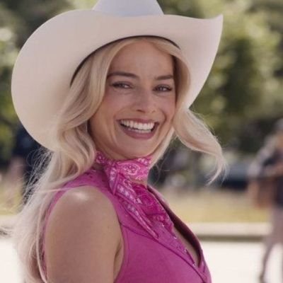 LOVE GFRIEND
Margot Robbie