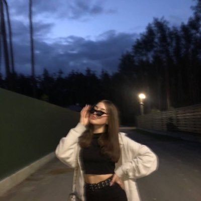 wifenirafael's profile picture. jsl’18 — always @jonaxx_WP💗