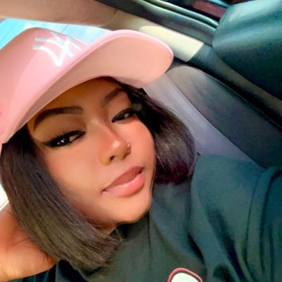 HaRoyalGee's profile picture. 