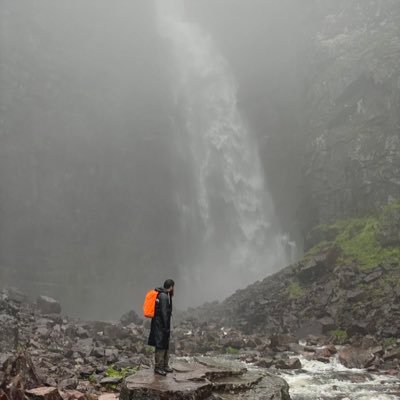 TheBunkier's profile picture. Kibicuje, gram, oglądam. Geopolityka, polityka, historia i gry komputerowe. No i trenuje, próbuje trenować:)