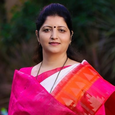 अध्यक्ष - महाराष्ट्र राज्य महिला आयोग (राज्यमंत्री दर्जा) प्रदेशाध्यक्ष - राष्ट्रवादी महिला काँग्रेस