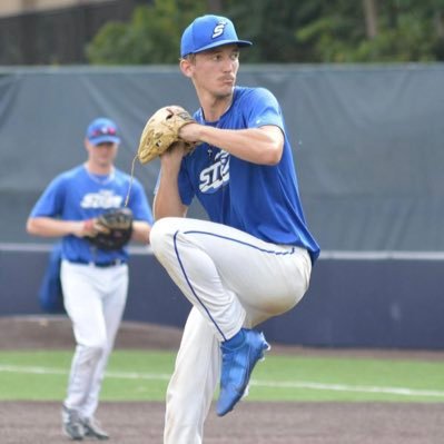 evan_rom4's profile picture. 