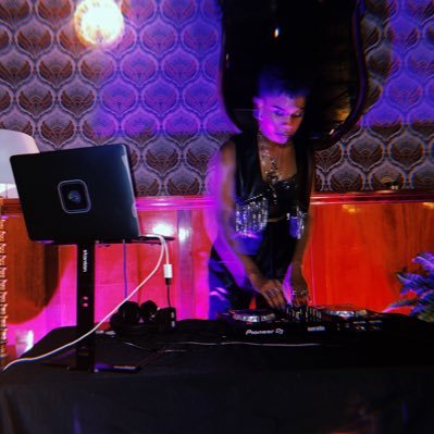 (they/them) i’m Psylo ® 💜 - music experience curator (DJ) 🎧 & song enhancer (audio engineer) 🎚️