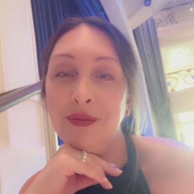 lfree75's profile picture. 🖤Just your average girl with a penchant for adventure & sass🖤Travel & attitude🖤 Creep🖤 Disney🖤