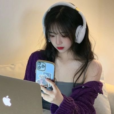 @tiaraastizah_
╰ ★ 𝘳𝘢𝘯𝘥𝘰𝘮