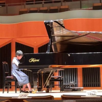女の子の母やってます。ピアノ🎹&空手🥋 頑張ってます!どちらもまだまだですが、たまーにアップします。無言フォローしてスミマセン🙏良かったら気軽にフォローお願いします🙇♀️