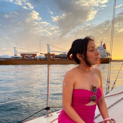 Corre y persigue tus sueños. Si no los alcanzas, al menos harás deporte 🌞🧡