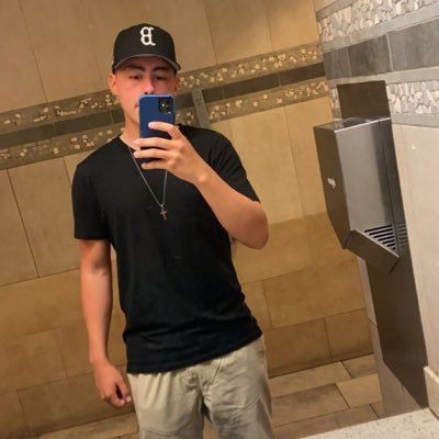 TheeNeptune10's profile picture. 