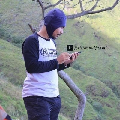sitompulfahmi's profile picture. 💰💰
