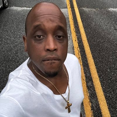good vibes and I am a chill person and u follow me and I will follow u back straight like that and turn ur notifications on so when u follow me u would Notice