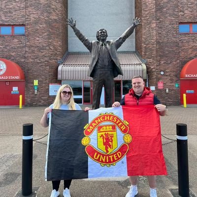 Amber & Harry ❤💙  Claire❤ 🐶Ole

Man Utd 🔴⚫⚪  Scotland 🏴󠁧󠁢󠁳󠁣󠁴󠁿⚽️