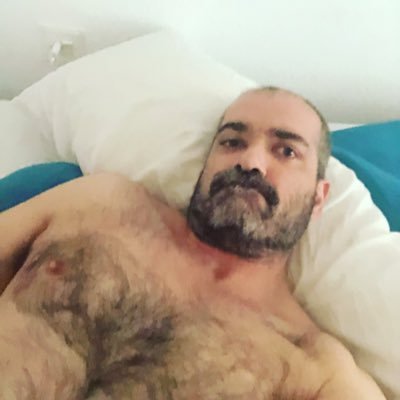 El pitufo filósofo, más interesado en ficción que en realidad,no me estresa casi nada así me va, enseño y divierto, si te caigo mal no te preocupes es lo normal
