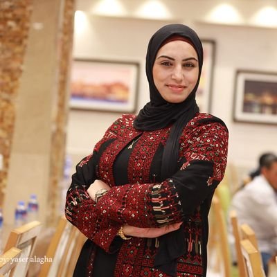 💵👑
إن لم آتي من عائلة مليارديرية فالعائلة المليارديرية ستأتي مني
فلسطينية ومسقط رأسي السعودية🇵🇸🇸🇦
ولنا في القدر أشياء جميلة لن نعرفها بعد