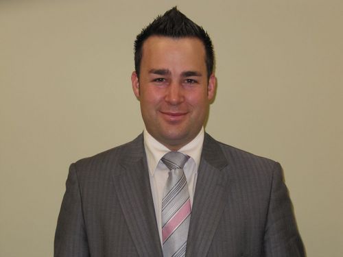 Gestionnaire de tournoi de hockey. Developpeur de logiciel sportif. Axé sur le reseautage et le plaisir !