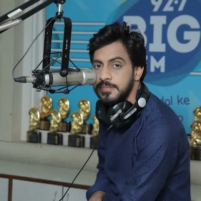 Radio Jockey | 92.7 BIG FM | Delhi | Kabhi Kabhi With Yogi | Speaker 😊
https://t.co/PM1QH8YPQP