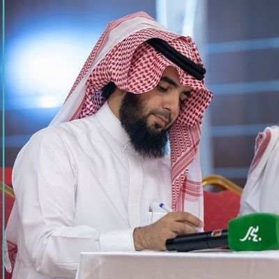 هنا أنا . قليل الكلام، نادر التغريد ، كثير الرتويت ،  مسالم ، معلم, منشد, مهندس, موزع. للطلبات : سنابي im_g1
انستجرام MuhammadAlmuqit
هنا قناتي 👇