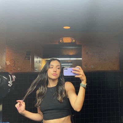 RebeccaLara5's profile picture. enjoy the little things