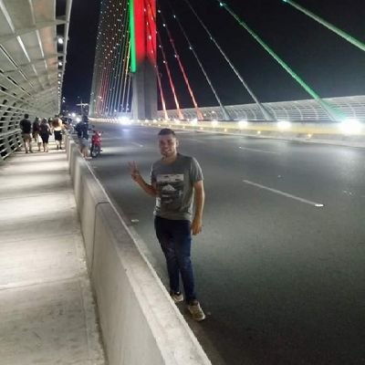 AcocostaYe24149's profile picture. Soy single tengo 30 años me gusta ir a bares wiguer conocer parejas