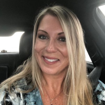 Just Jen💕 Usually found on the side of a sports pitch🤣 Wife & mum to 2 troublemaking teens🙈 Red wine enthusiast👏 God First✝️ Wannabe Kate Middleton 🔥