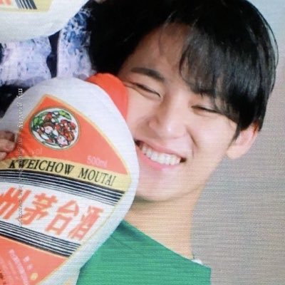 “thank you for the love that doesn’t make me feel lonely” - jww, 2022 ⋆ ₊ ゚ ☽ * ₊ ⋆♡