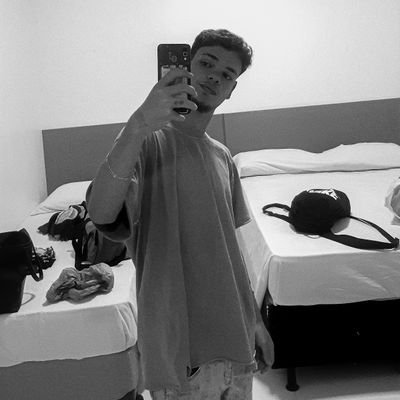 codenzera's profile picture. 20.