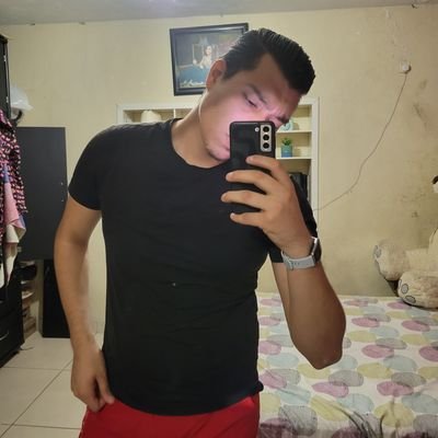 Alejandro
22 años
Zamora michoacan