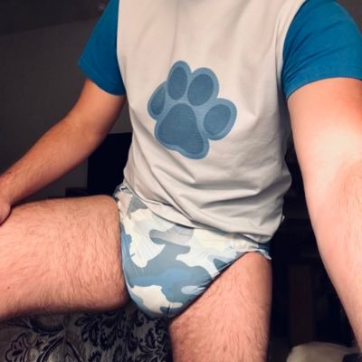 Some people wear diapers for fun and I’m one of them. Kink friendly and friendly in general. Join me on my padded adventures! 😄🏳️‍🌈🍼 21+ Only